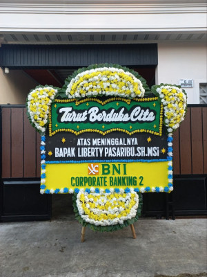 Papan Bunga Duka di Waiheru